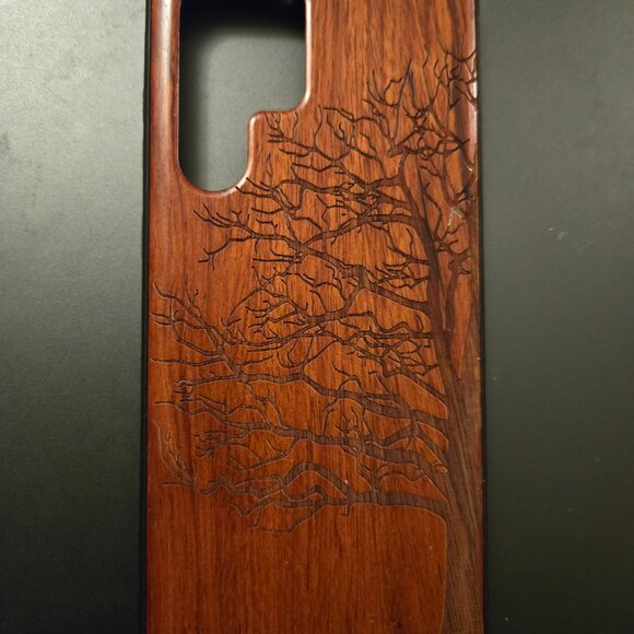 Samsung Galaxy S22 Ultra 5G - cracked on the back - Picture 9 of 11